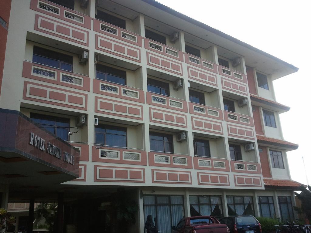 Jepara Indah Hotel Phòng bức ảnh