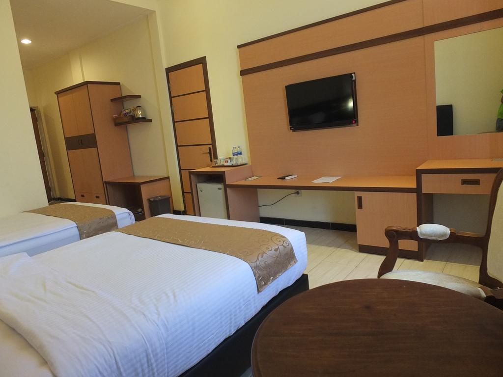 Jepara Indah Hotel Phòng bức ảnh
