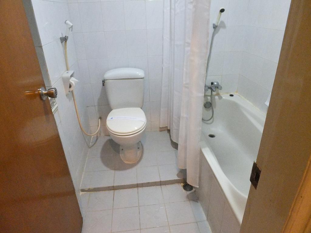 Jepara Indah Hotel Phòng bức ảnh