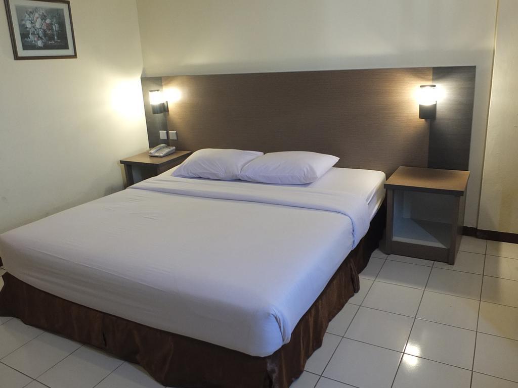 Jepara Indah Hotel Phòng bức ảnh