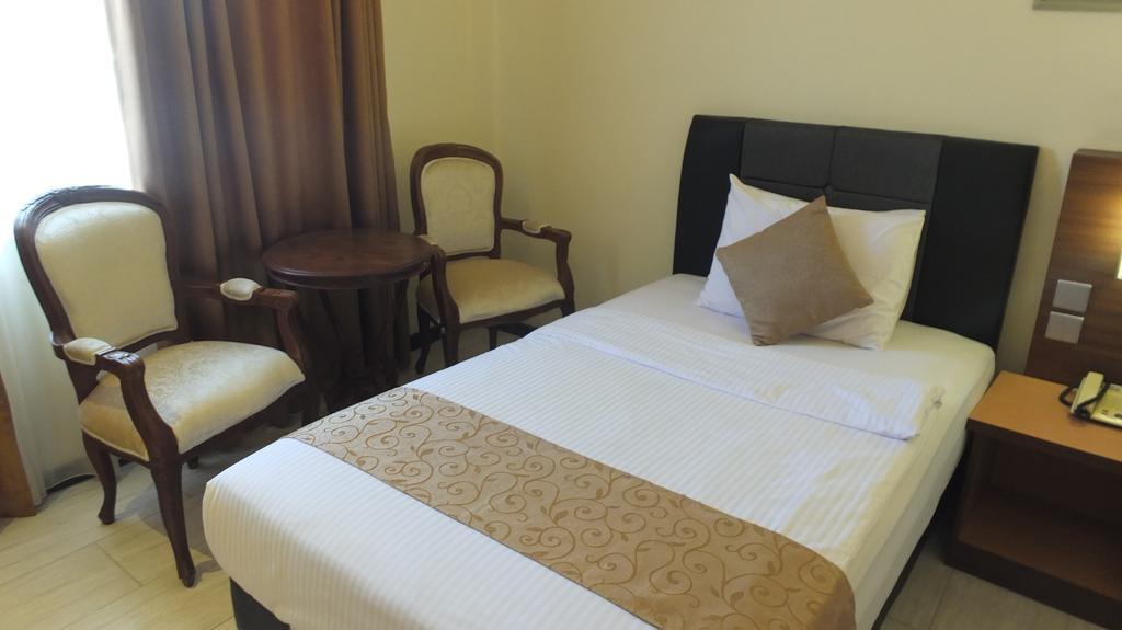 Jepara Indah Hotel Ngoại thất bức ảnh